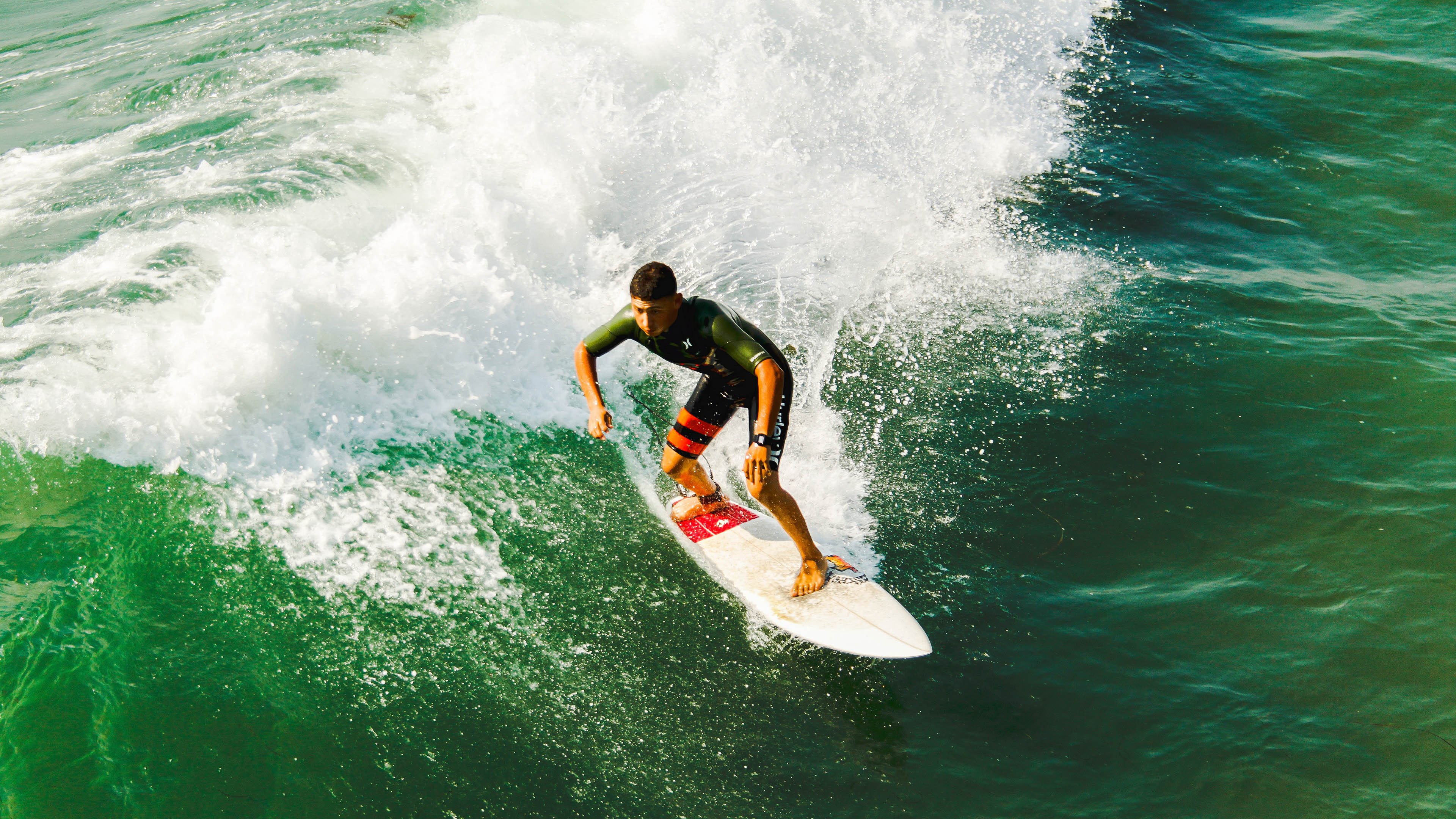 开云电竞平台-印度尼西亚骑手Nurstdinov Zayan Fatih在“Pink Polo”赛事中未获奖项，但展现出顽强拼搏精神。