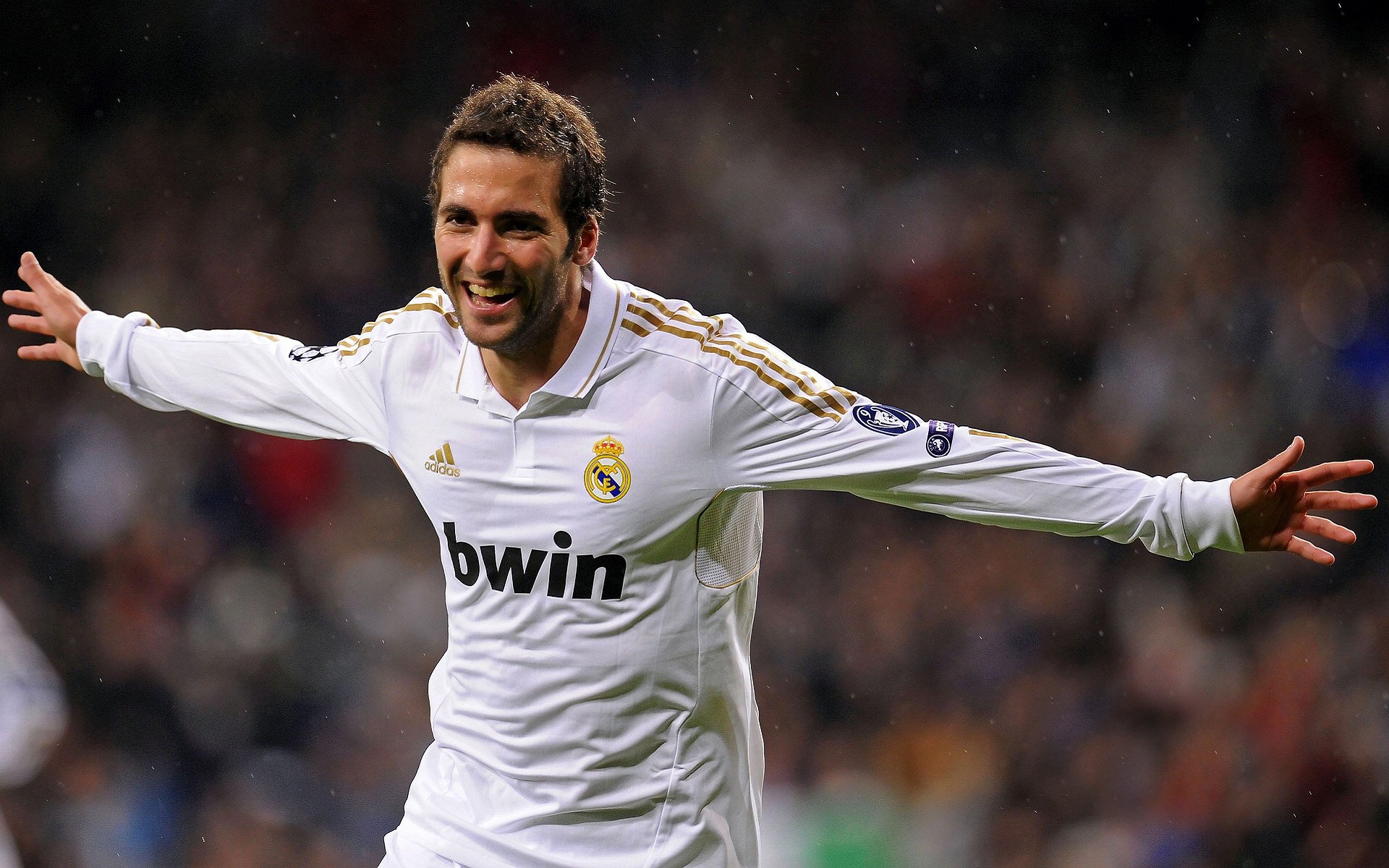 意甲激战不断，超级进球和精彩扑救令人难忘，意甲进球最快